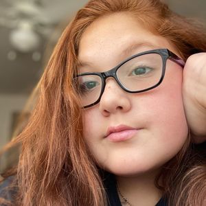 Meet your Posher, Avery